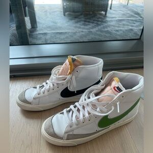 Nike Blazer Mid 77